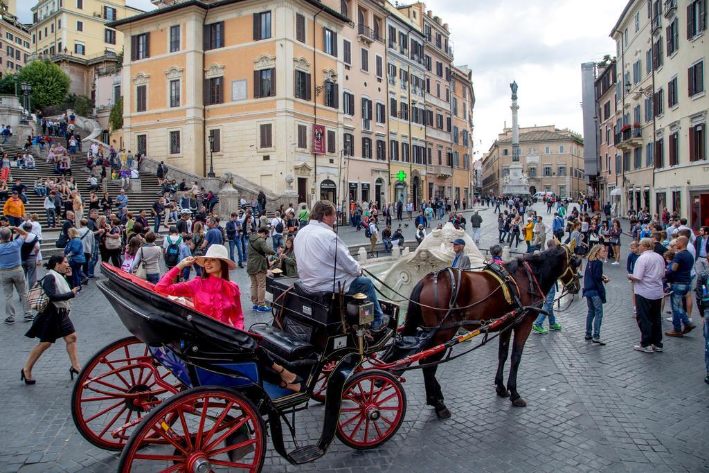 The Inn At The Spanish Steps Рим Екстериор снимка